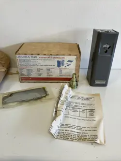 NEW OLD STOCK HONEYWELL L6006A 1145 AQUASTAT TEMPERATURE CONTROLLER BOILER