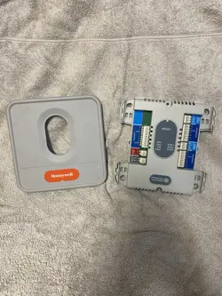 HONEYWELL HZ221 ZONE PANEL