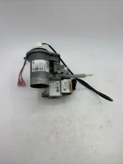 HONEYWELL VK8115V WITH VK8115F GAS VALVE UNTESTED SEE PICS