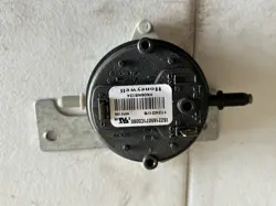 HONEYWELL PRESSURE SWITCH HK06NB124