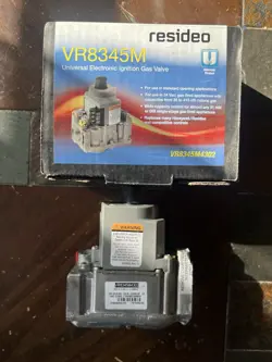 VR8345M