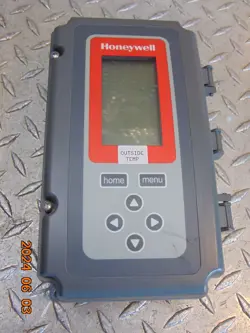HONEYWELL T775A2009 TEMPERATURE CONTROLLER