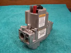 HONEYWELL VR8200A2132 24V UNIVERSAL STANDING PILOT NAT GAS VALVE