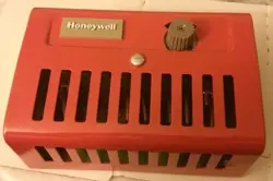 HONEYWELL T631A1030/U FAM-O- STAT RANGE FROM; 0 TO 70F AGRICULTURE TEMPERATURE