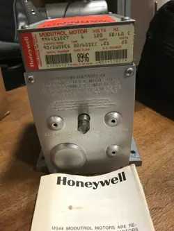 P/N M944S1027 MODUTROL