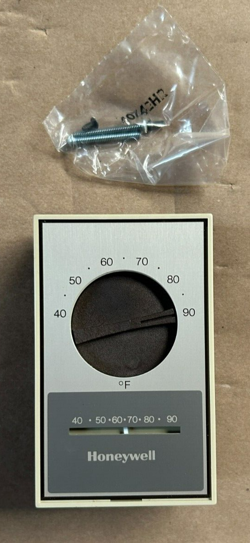 HONEYWELL LINE VOLT THERMOSTAT #T451A2007 - NEW WITH BOX