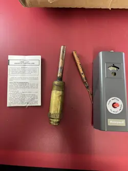 HONEYWELL L4006E-1025 MANUAL RESET HIGH LIMIT CONTROL 100-290F 240F STOP