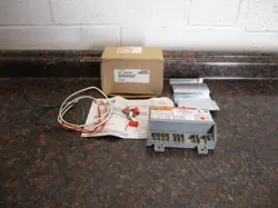 NEW HONEYWELL S8660K1006 CONTINUOUS RETRY IGNITION MODULE FREE SHIPPING