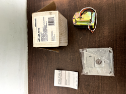 NEW HONEYWELL AT140A1042 TRANSFORMER