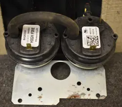 LENNOX ARMSTRONG 101021-04 24W49 OEM 2-STAGE PRESSURE SWITCH HONEYWELL BA20210