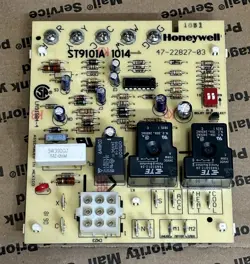 ST9101A 1014 RHEEM RUUD WEATHER KING FURNACE CONTROL BOARD 47-22827-03 ??CHECKED