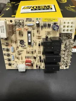 ICP TEMPSTAR HEIL FURNACE CONTROL BOARD ST9162A 1040 1014459 READ!!