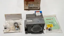 HONEYWELL V800C1052 GAS VALVE