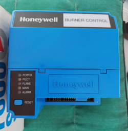 UNIT MODEL RM7895C1012