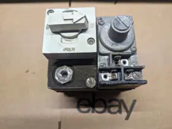 1980 HONEYWELL V810A1012 HVAC FURNACE GAS VALVE 24V PILOT GAS VALVE