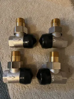 V110E1012 THERMOSTATIC RADIATOR