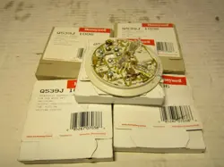 LOT OF 5 HONEYWELL Q539J1006 HEAT-OFF-COOL SUBBASE NEW