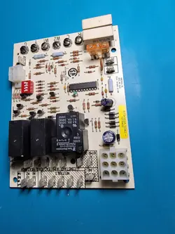 HONEYWELL ST9162A 1040 FURNACE CONTROL CIRCUIT BOARD 1014459