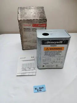 SWITCHING RELAY NEW-OLD