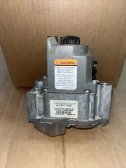 HONEYWELL VR8200A2132 PILOT GAS VALVE