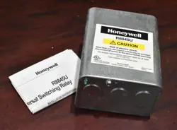 HONEYWELL R8845U UNIVERSAL SWITCHING RELAY R8845U1003