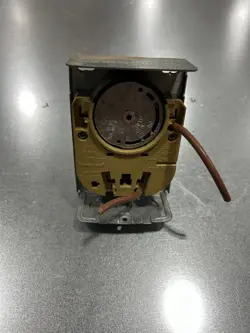 LENNOX HONEYWELL 74H6501 * L4064E2544 6 9320F FAN & LIMIT SWITCH