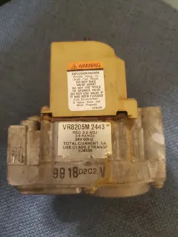 OEM HONEYWELL VR8205M 2443 NATURAL GAS VALVE HVAC