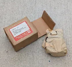 NEW NOS OEM HONEYWELL V4001A DELAYED OIL VALVE 60 CYC 115V 1/8