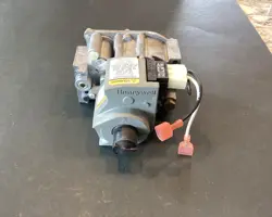 OEM HONEYWELL VR8345M4302 FURNACE GAS VALVE INLET AND OUTLET 3/4