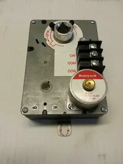 DIRECT COUPLED ACUATOR