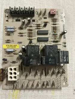 HONEYWELL ST9120C4057 FURNACE CONTROL CIRCUIT BOARD HQ1011927HW