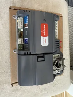 HONEYWELL # PVB4022AS VAV CONTROLLER