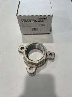 NEW HONEYWELL 32000109-005 2” NPT PIPE ADAPTER FOR V5097 VALVE