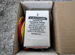 NEW HONEYWELL V8043E1012 24V 3/4
