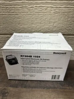 HONEYWELL R7284B1024 ELECTRONIC PRIMARY OIL CONTROL NEW