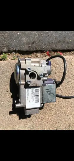 HONEYWELL VK8115V 1036 GAS VALVE USED