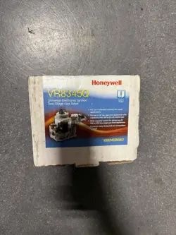 BRAND NEW HONEYWELL  VR8345Q 4563 UNIVERSAL ELECTRONIC IGNITION GAS VALVE