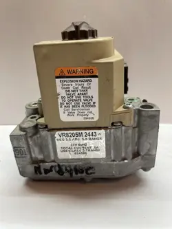 HONEYWELL VR8205M2443 FURNACE GAS VALVE