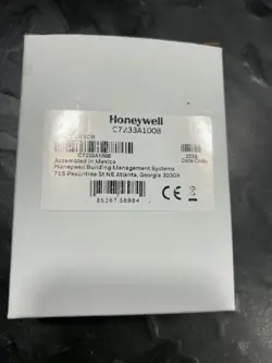 HONEYWELL C7233A1008 CO2 WALL SENSOR NEW IN BOX