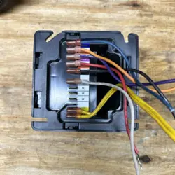 HONEYWELL R7284U-1004 UNIVERSAL OIL PRIMARY CONTROL
