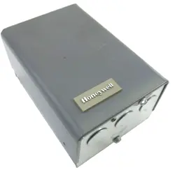 NEW OEM HONEYWELL TRIPLE AQUASTAT RELAY THERMOSTAT BURNER CONTROL L8124A1007
