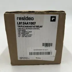 HONEYWELL L8124A-1007 TRIPLE AQUASTAT VERTICAL CASE RELAY FOR OIL APPLICATIONS