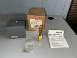 NEW HONEYWELL L4081A1189 DUAL AQUASTAT RELAY S5
