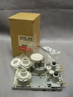 RP920B 1056 HONEYWELL PNEUMATIC RECEIVER CONTROLLER DUAL REVERSE ACTING INPUT