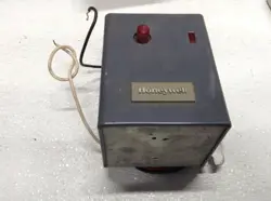 HONEYWELL R8185E 1032 PROTECTORELAY CONTROLLER