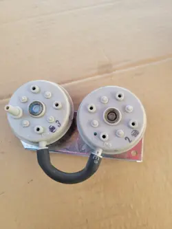 USED HONEYWELL BA20115 HK06WC058 2-STAGE AIR PRESSURE SWITCH FREE SHIPPING