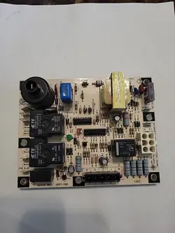 RHEEM HONEYWELL LENNOX 1097-502 FURNACE CONTROL BOARD R46994-001 USED