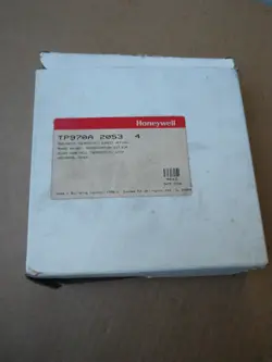 BRAND NEW NOS HONEYWELL TP970A-2053  4 PNEUMATIC THERMOSTAT