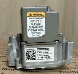 HONEYWELL VR8205S2379 GAS VALVE OEM LENNOX ARMSTRONG DUCANE 100365-01 🔥 CHECKED