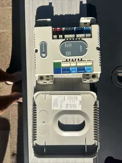 HONEYWELL HZ311 TRUEZONE CONTROL PANEL (USED)